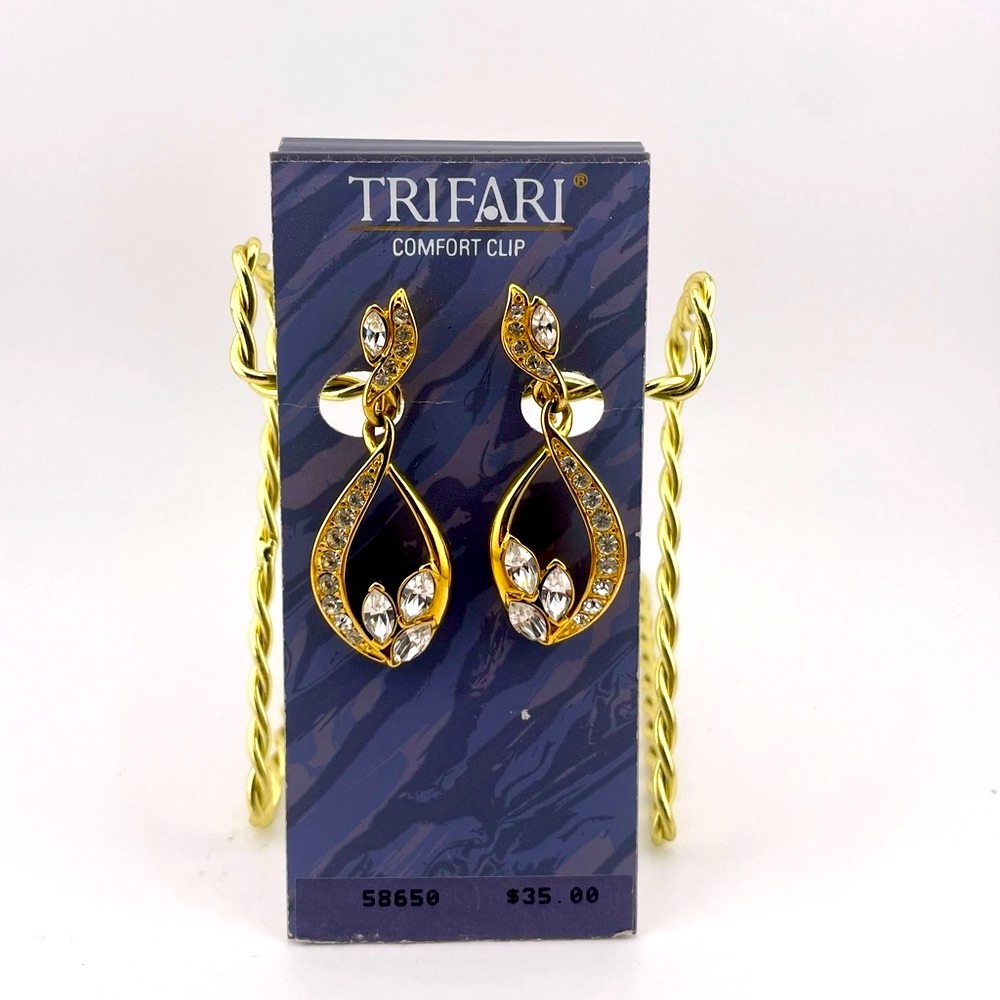 Vintage, Dangle Clip On Earrings by Trifari